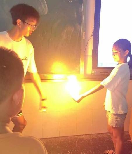 ���ϴ�W���������ڡ�����֧�̈F����M����С˼�����һ�w�����O