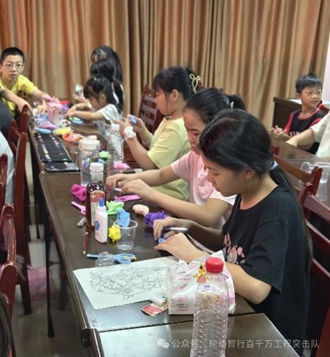 �����ǻ��c(di��n)�U�錚��оƬ�����ǆ�δ�������V�|���g(sh��)������W(xu��)��݆�����С���ǧ�f����ͻ���(du��)�p܉�n�þ`����˼