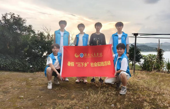 ���L�����B��ɫ�����������l�塱�F������l��λ