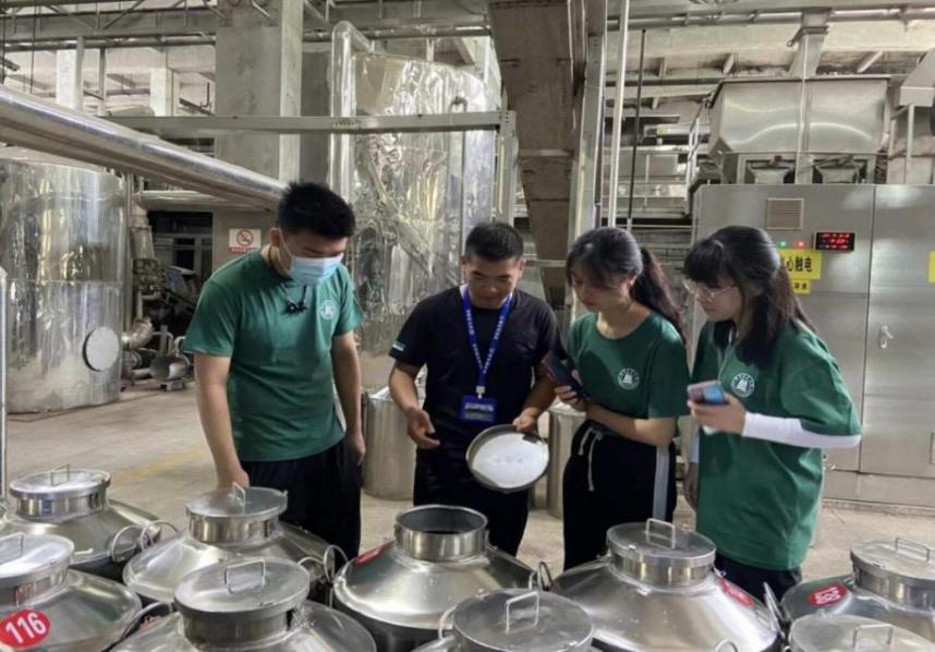 �A���r�I��W����������`�F�����r���_չ��ɫ�aƷ�{��