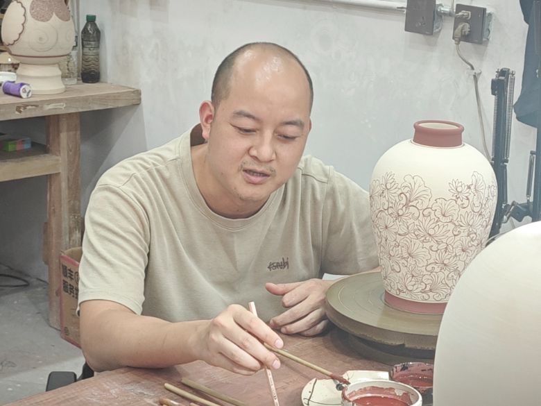 �ഺ�����l�����ݸG���L���࣬���zн�𹲂���