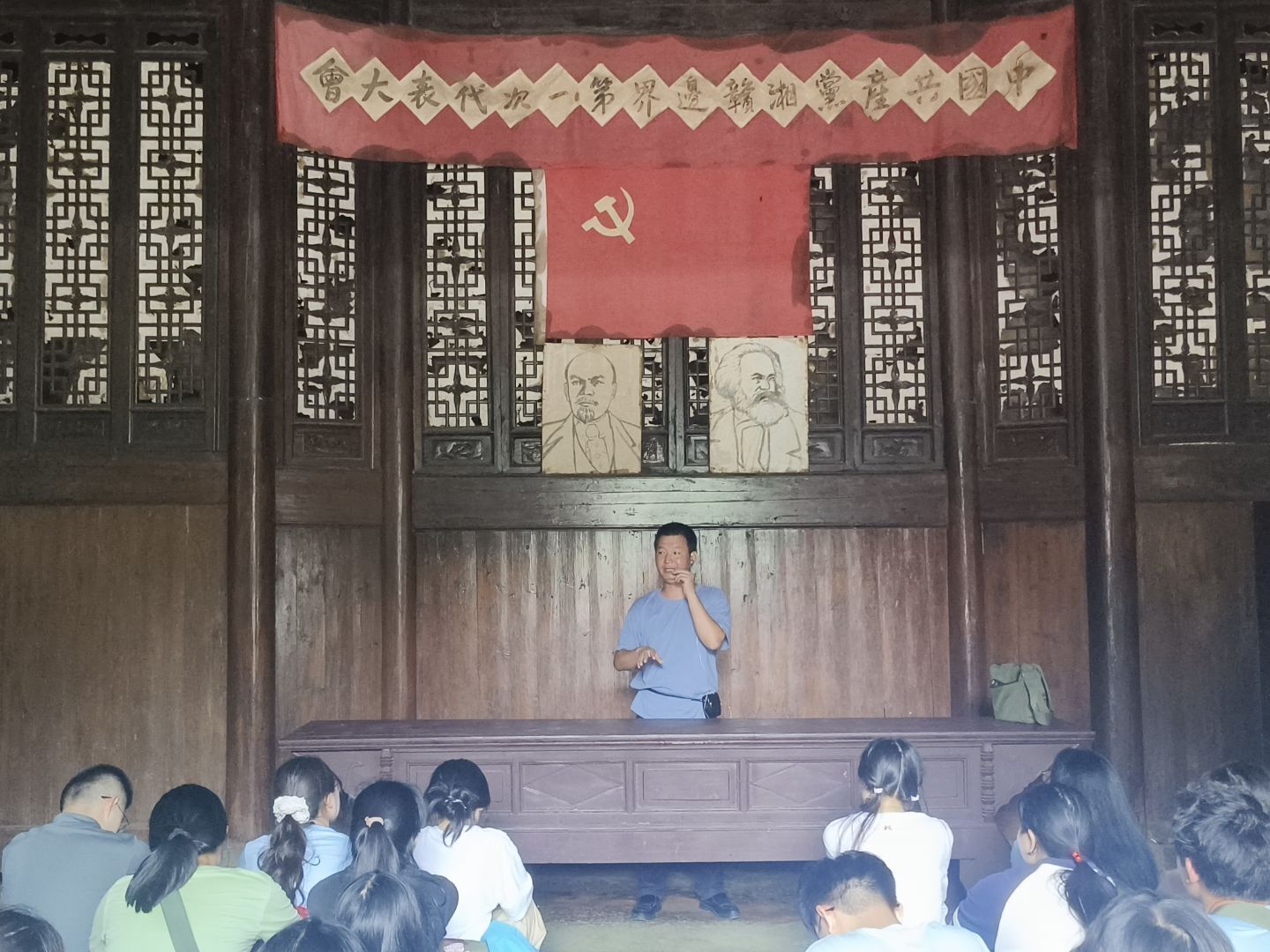 �����ǻ���º̣��A���r(n��ng)�I(y��)��W(xu��)���(hu��)��(sh��)�`�F(tu��n)�(du��)������ɽ�_չ���(hu��)��(sh��)�`���(d��ng)