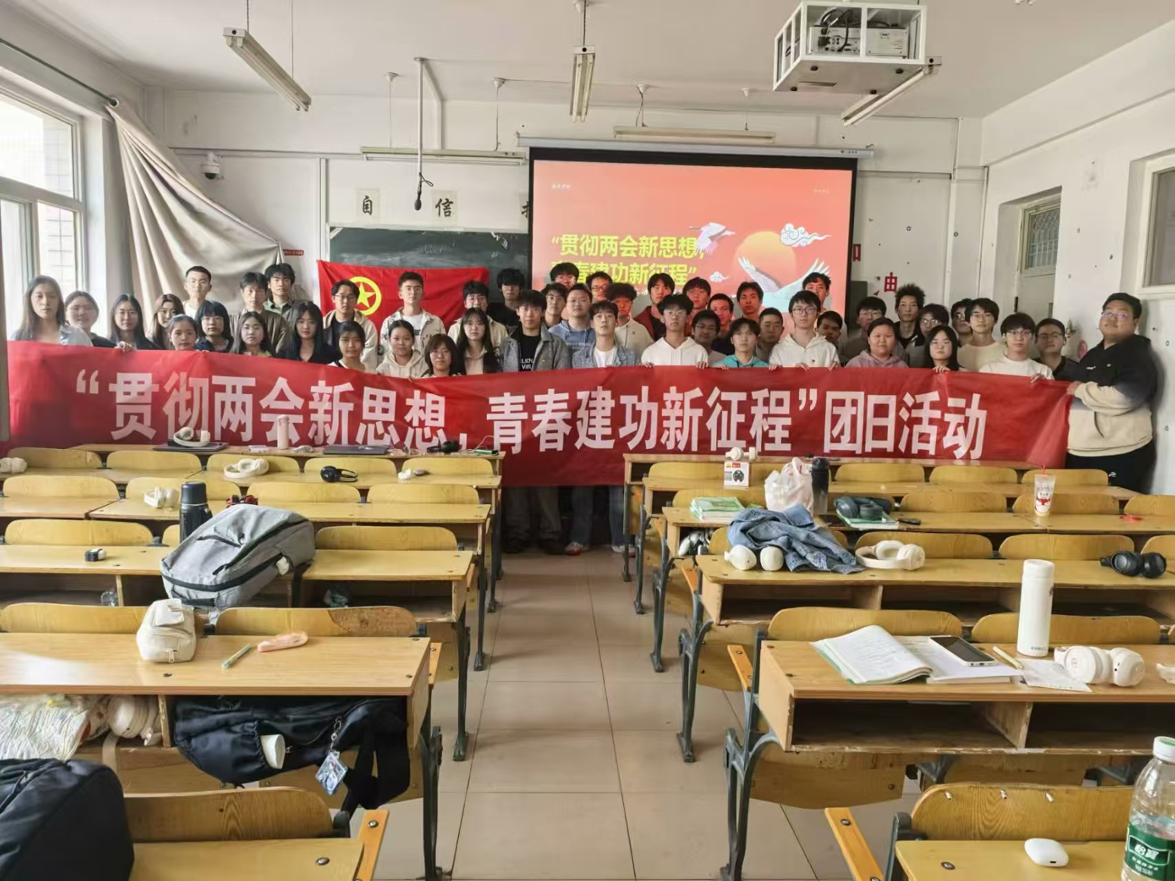 24070142���F�ջ��<؞�؃ɕ���˼�룬�ഺ����������>