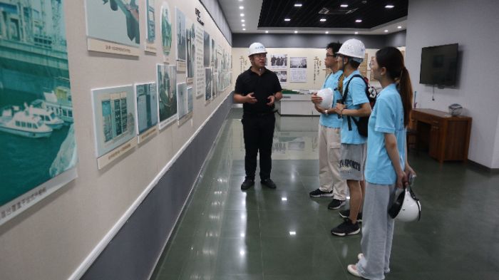 ���`�F�ɆT�� ���{ԇ�Κvʷ  ����Ɣz