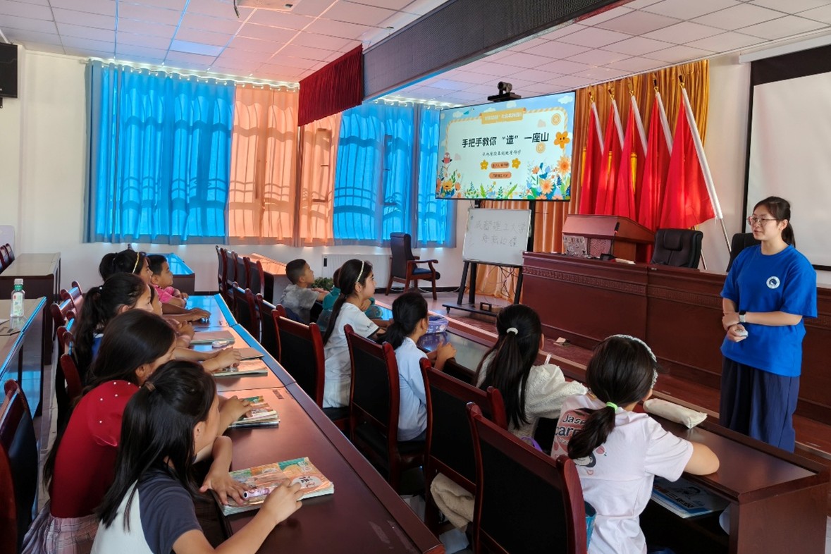 �ɶ�������W(xu��)���،W(xu��)�����У��c(di��n)��߅����ͯ̽����