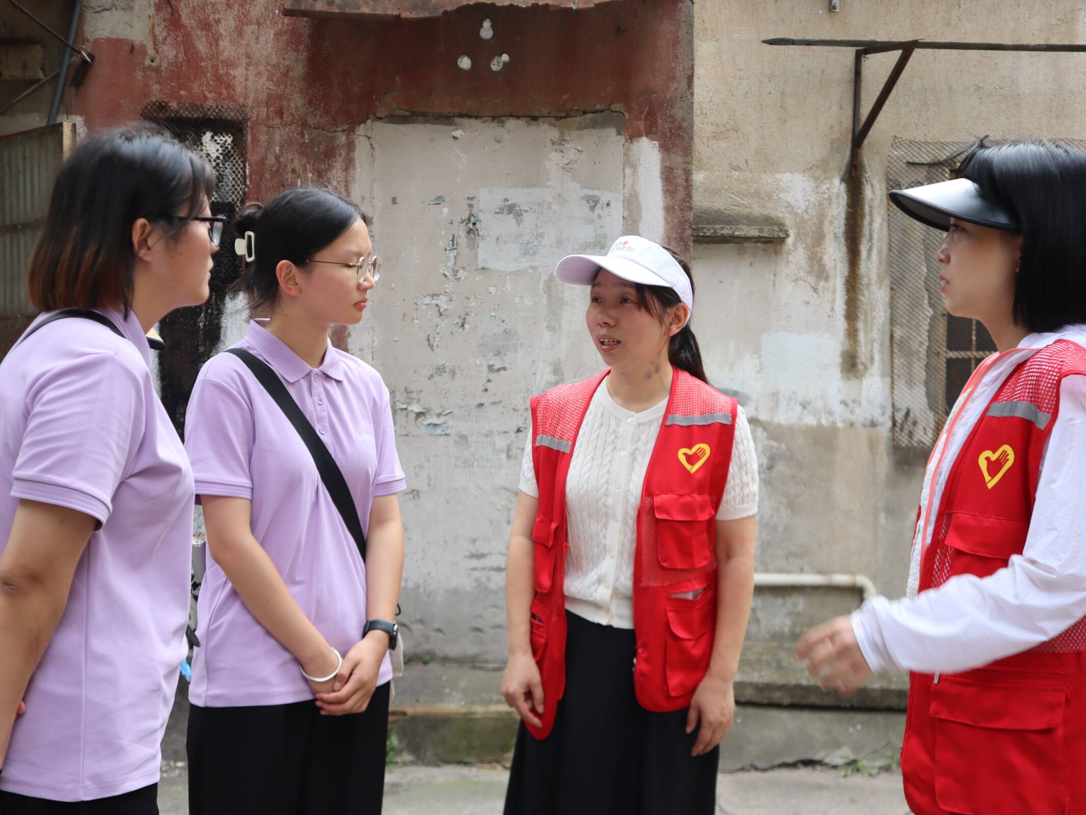 ���M�����ֵ���̽������ͬ���족