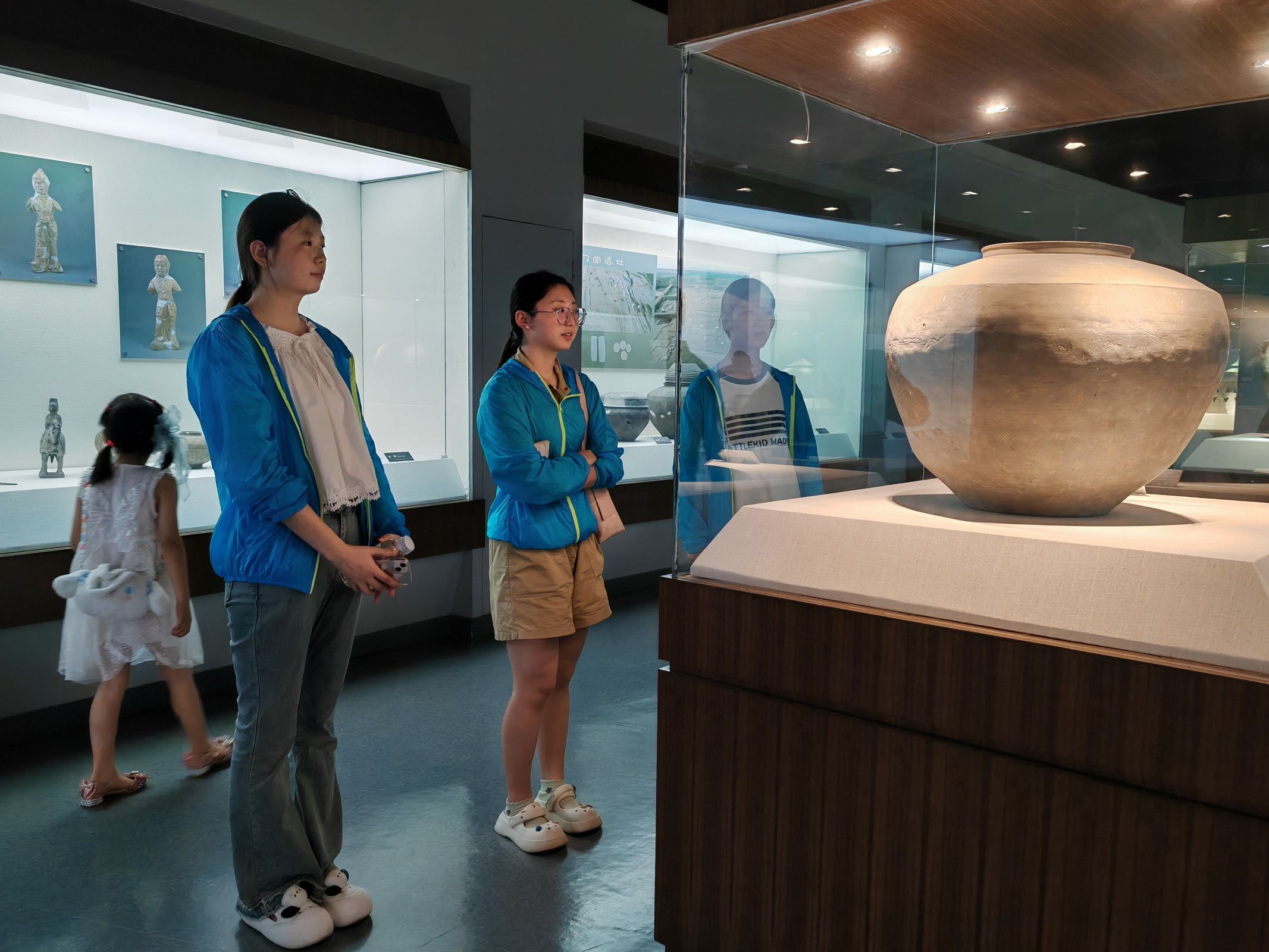       ��P(y��ng)��ˮ���{(di��o)�������M(j��n)ѭ�h(hu��n)�Gɫ�l(f��)չ