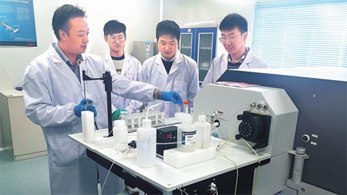 �ô������࣬�뼚(x��)�����С����L�˿ƌW(xu��)�c���g(sh��)�W(xu��)Ժ����ʷ����