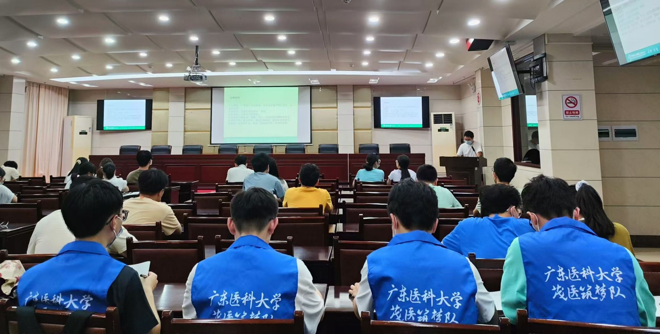 ȫ���t(y��)���ǽ����l(xi��ng)���е��Ј�����