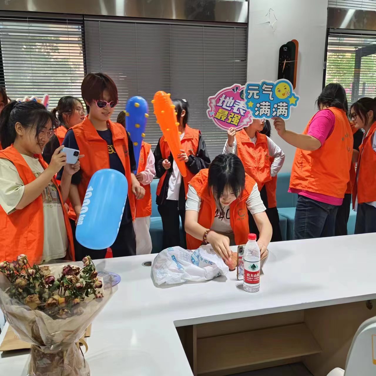 �һ���ɢ�w�������ӡ���֦��