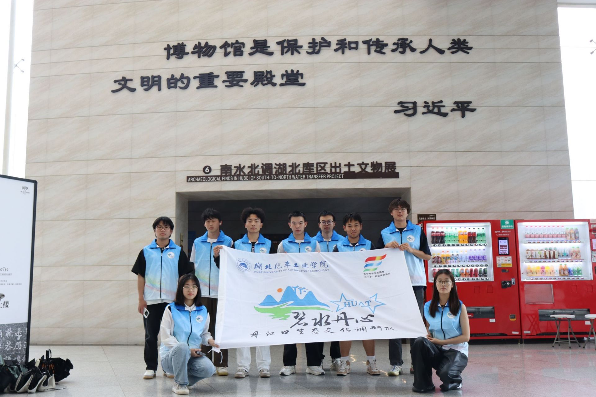 ���d�D���ɴˉΣ�һ����ˮӳ����