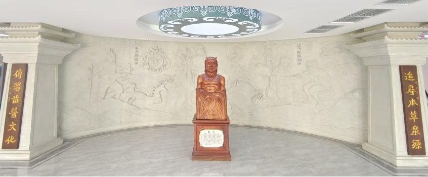 ���t���У�̽���tˎ�ǻ��c�Ļ����