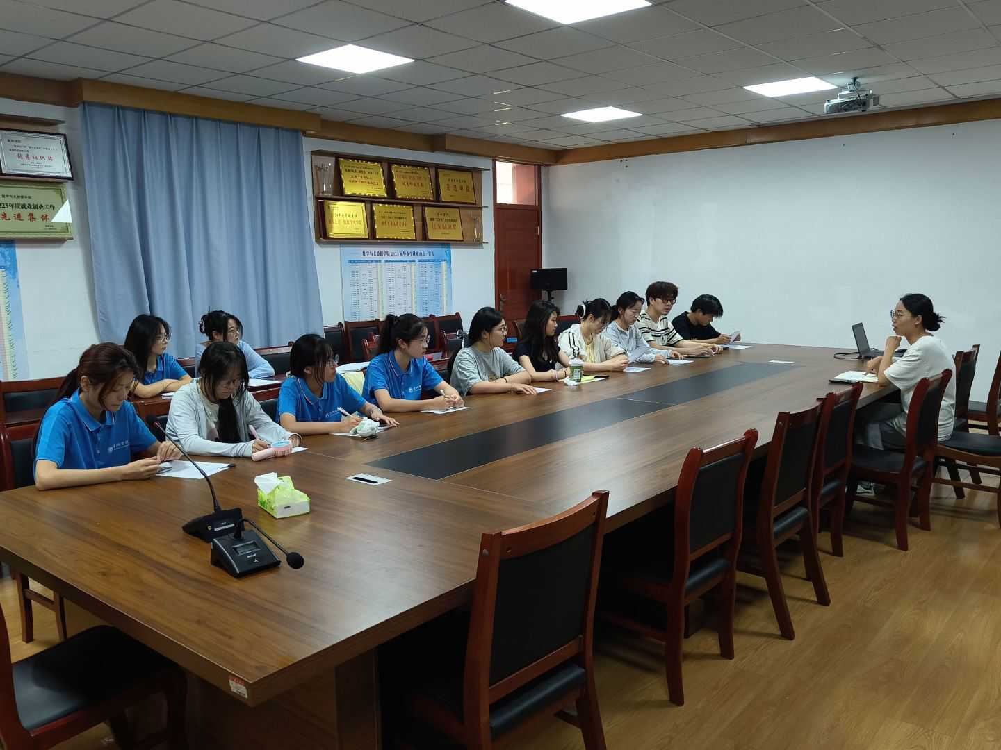 �\�������(d��ng)   �ǻ��{(di��o)�ЈF(tu��n)�����ǻ��r(n��ng)�I(y��)��(sh��)�`������