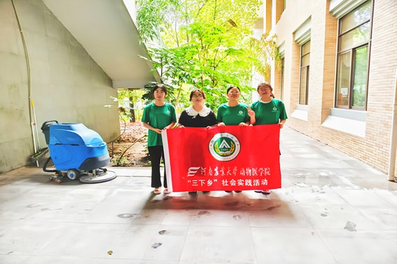 ͯ�İ���L���ഺů�r��