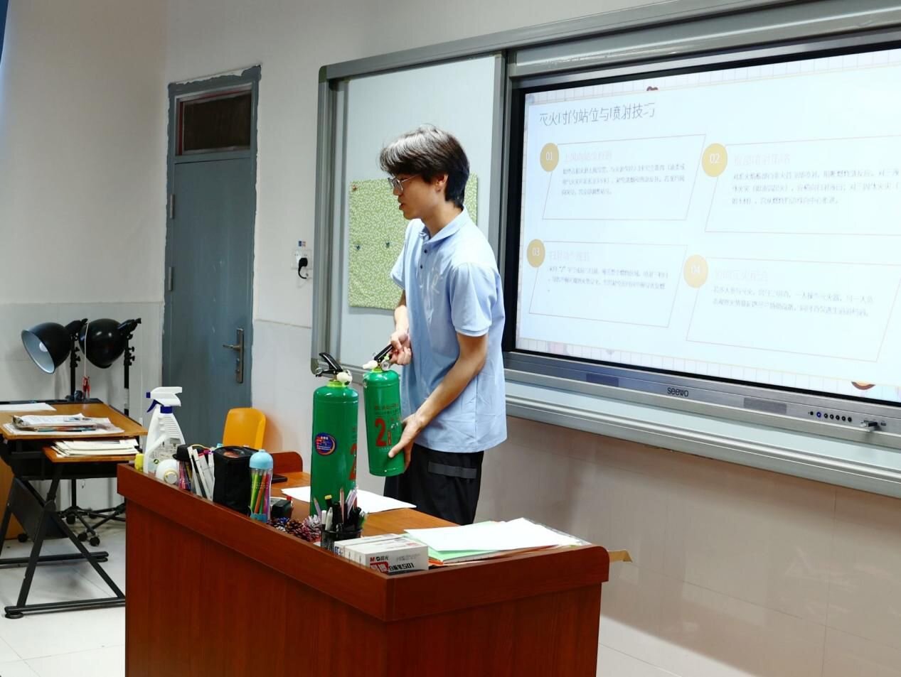 �ഺ�o��������н�𣬰�ȫһ·��ͯ���С�������������W���������{��֧�̷����