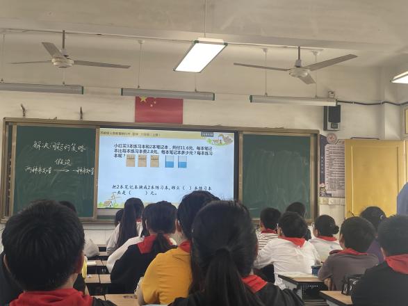 �r����\�����r���L