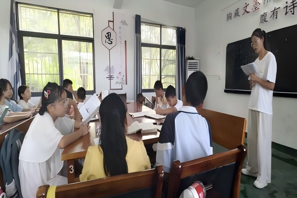 ����������`���ഺ����ͬ�����_չ�A�����̲�ͬ������n��