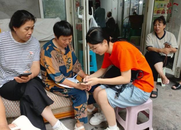 �L�������WԺ���^�����[��־Ը�F��ů����С�^ �������˿�Խ���������ϡ�