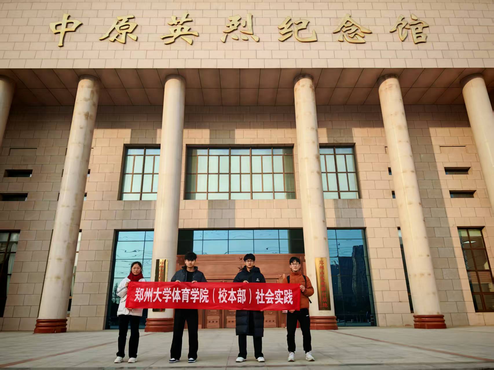 ��ͦ���ഺ�У��^�M(j��n)�F(xi��n)������