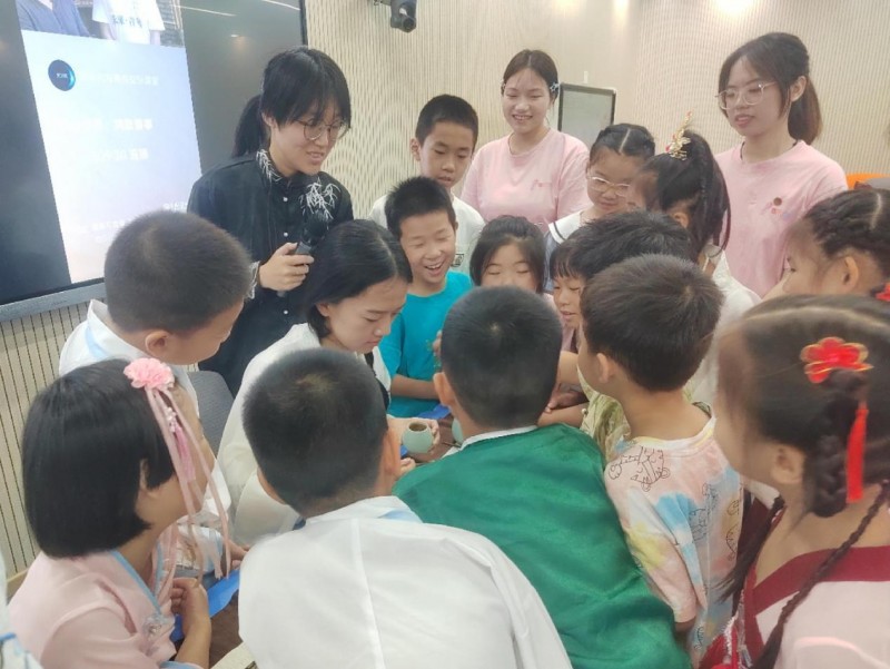 н���㡱�������Z��ͨ����|����ľ��񣬹����Ļ�����