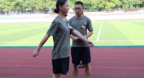 ͻ�����������ړ���