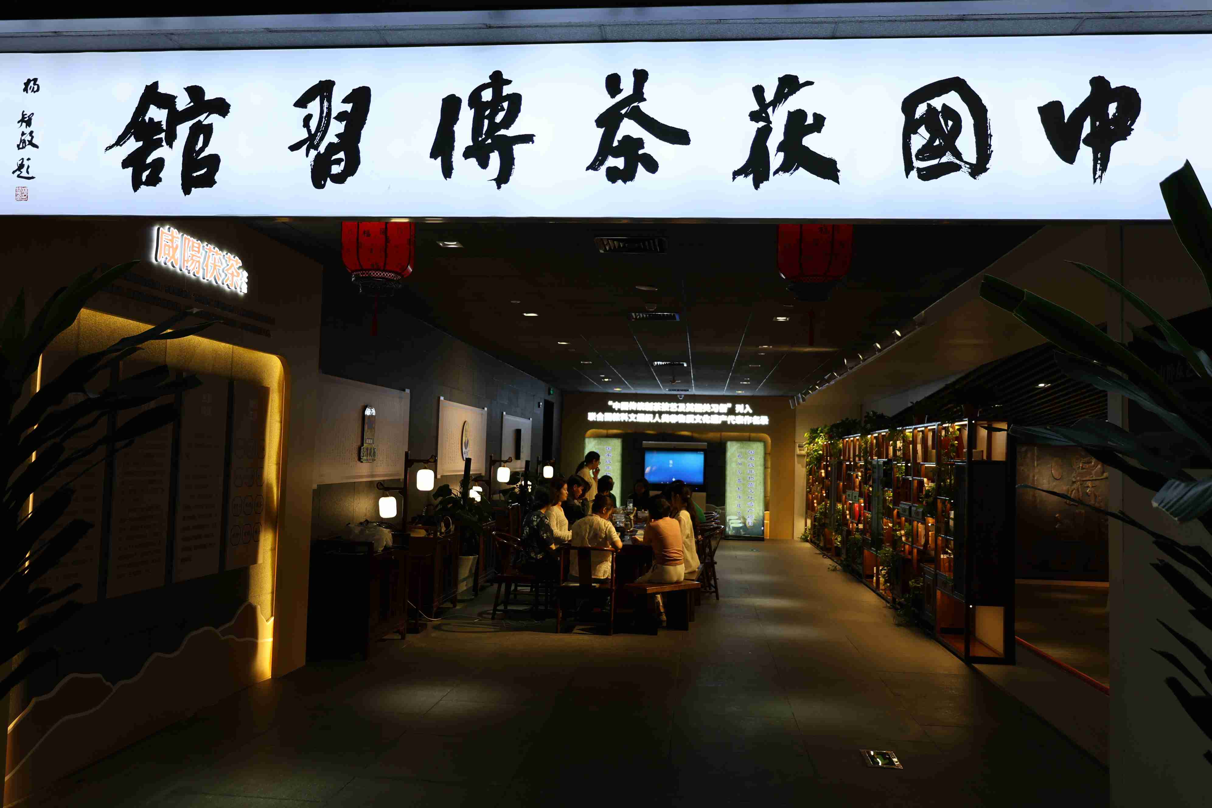 �ഺ��������� ����(x��)��(j��ng)�䆢�³̡�����Ϣ���̌W(xu��)Ժ���s�m(x��)���} н�����������������(sh��)�`�F(tu��n)���M(j��n)������(x��)�^