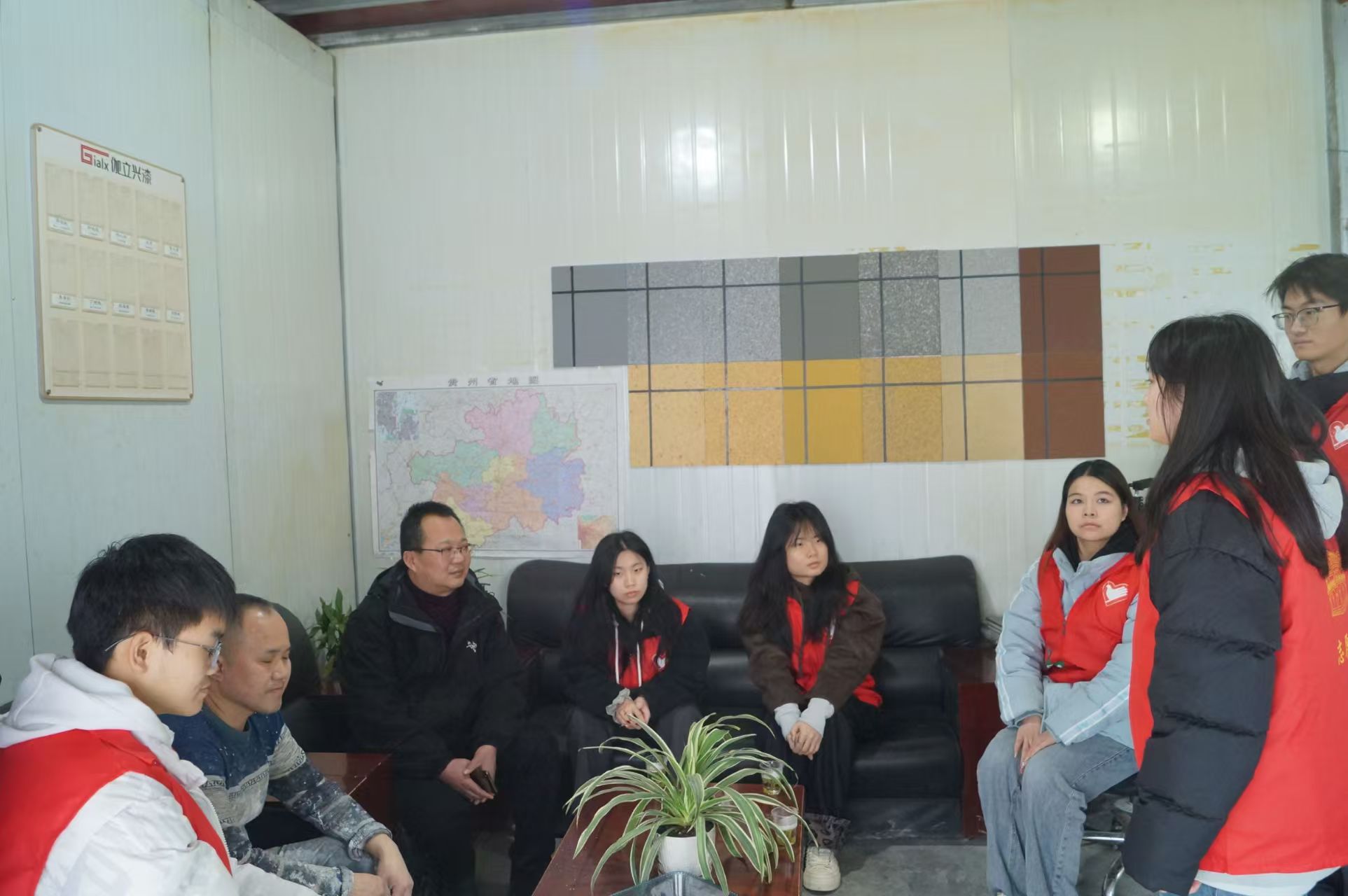 ���мtɫ���񣬹��L�r(sh��)�����¡����A�������W(xu��)���tɫ���E��׷��(m��ng)ǭ�С�־Ը���v�F(tu��n)���M(j��n)�F��٤����Ϳ�����޹�˾