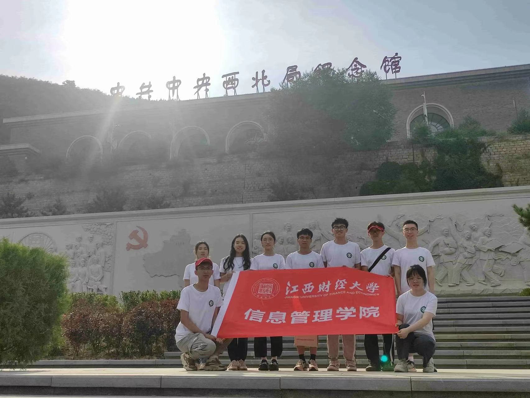 ֱ���������ģ�̽���Ӱ���ɫ�Ļ��Ă���֮·