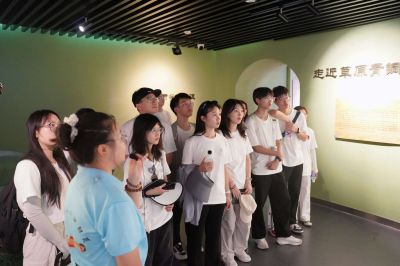 �L������ǰ�����ɹŶ�����˹�У��ؑ������T����ͬ�ģ��`�ɽ�������d֮��