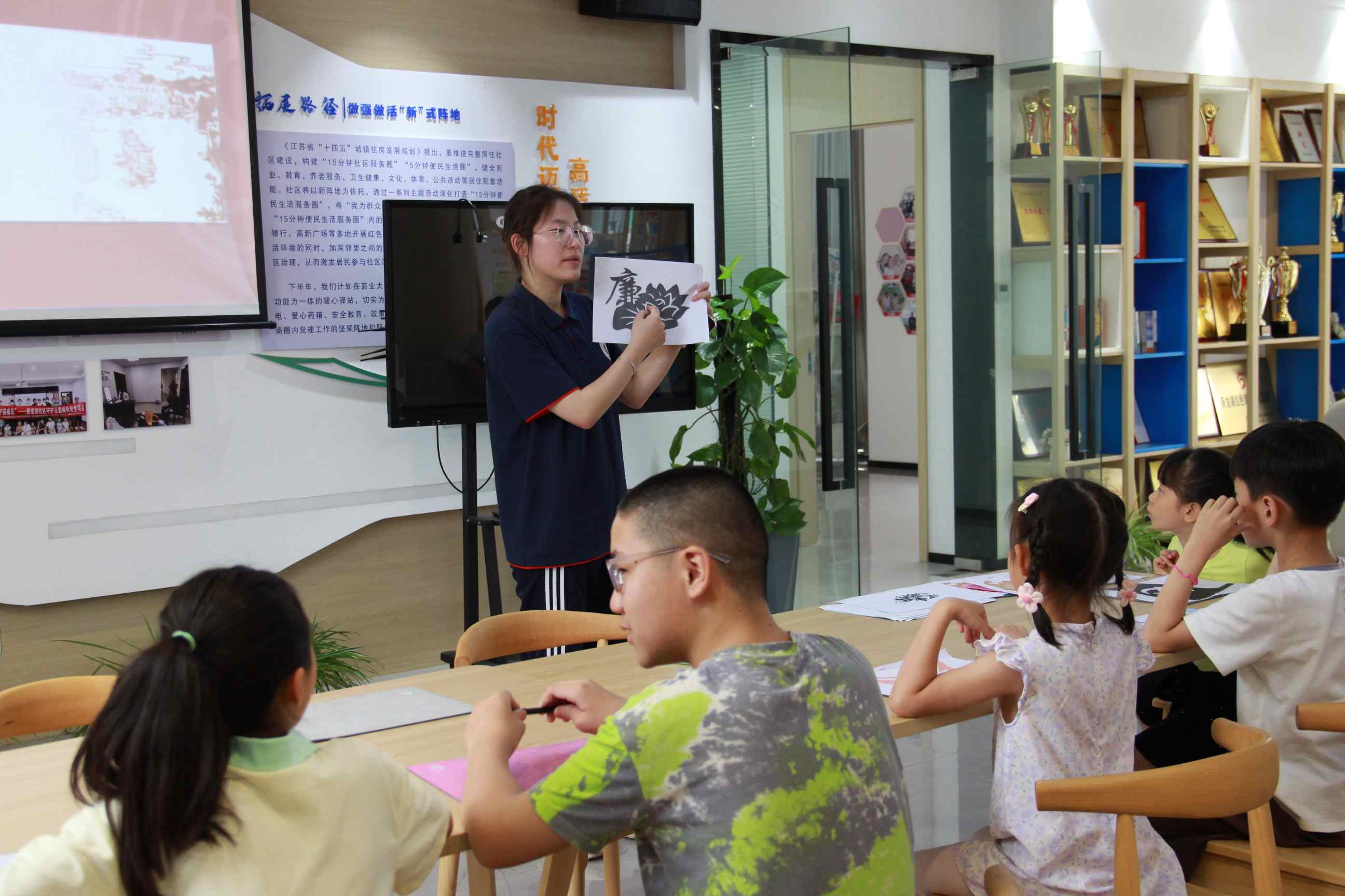 ��ͯ���ĵ����߲ʉ������п̼�ˇ�g