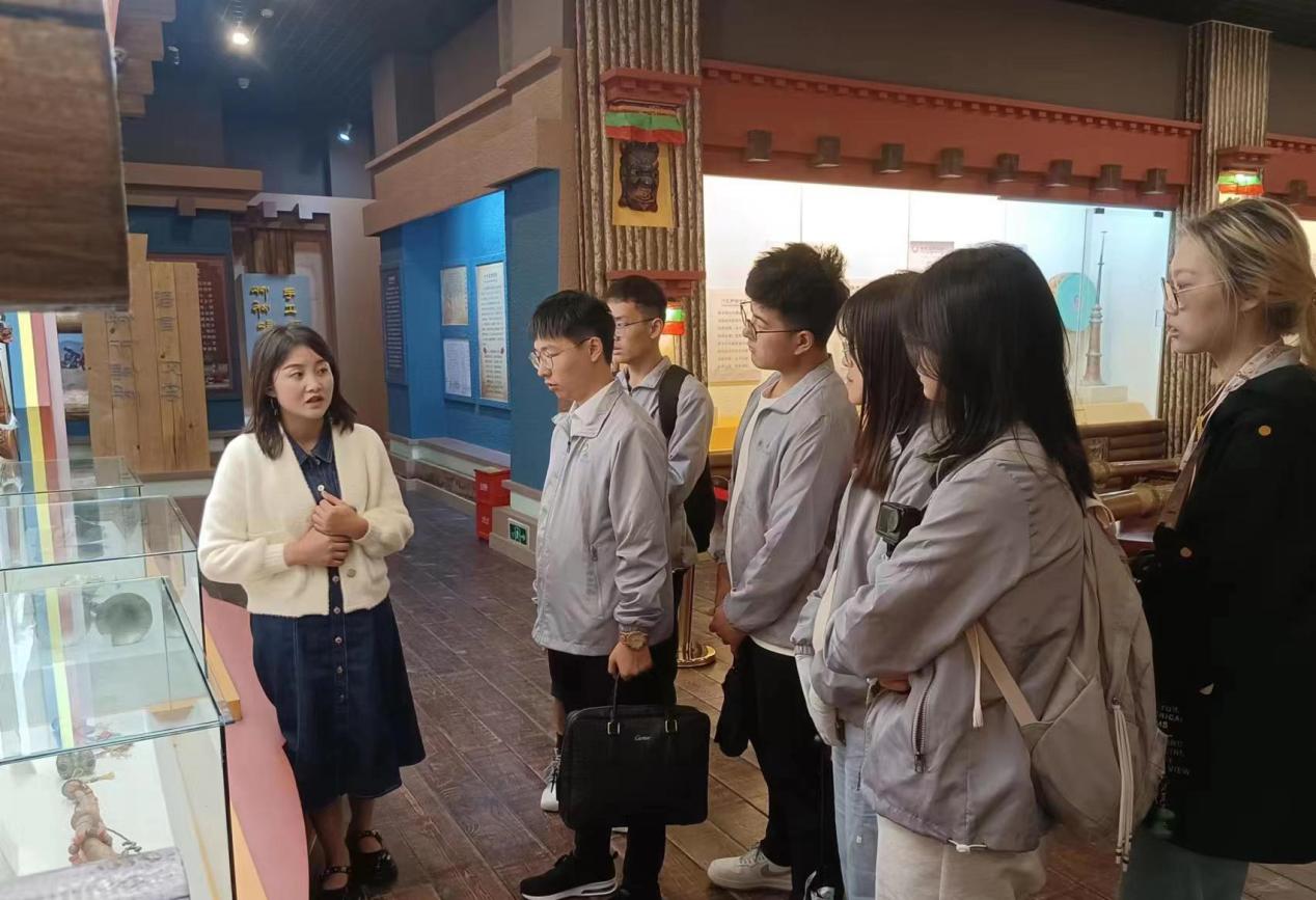 ������Ȼ�����^�����c��Ȼ���C����֮��