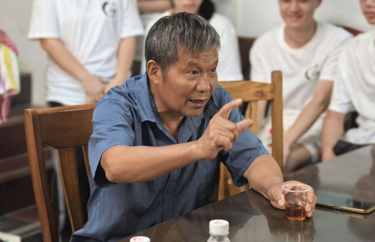 ��ɽ��W�����С����`�F��̽�L�Ƹ��������أ�����tɫ�����ʹ��