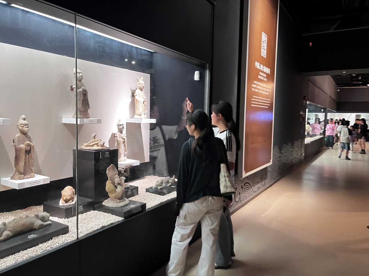 �����Ļ��}�j��̽�����及��