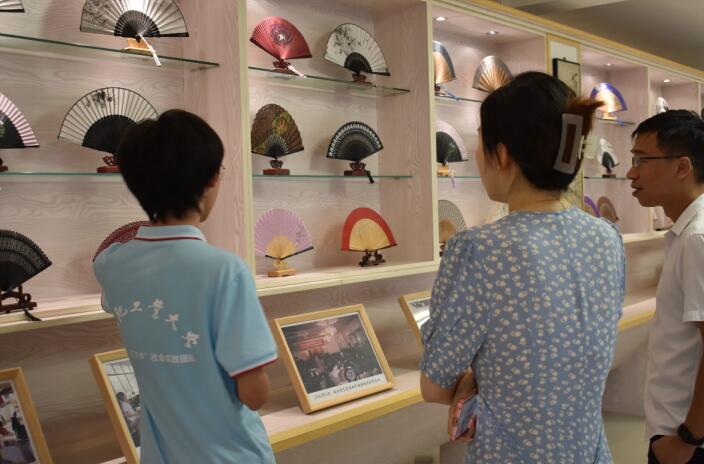 ������퍣������A��