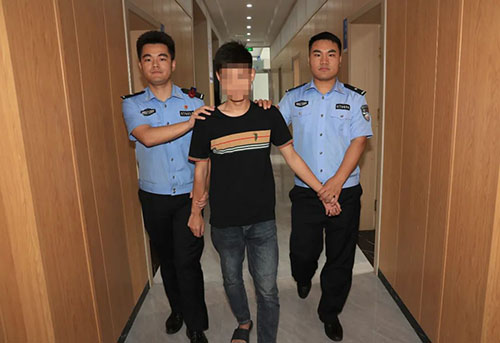 ��У��W����؝С�����������̾�