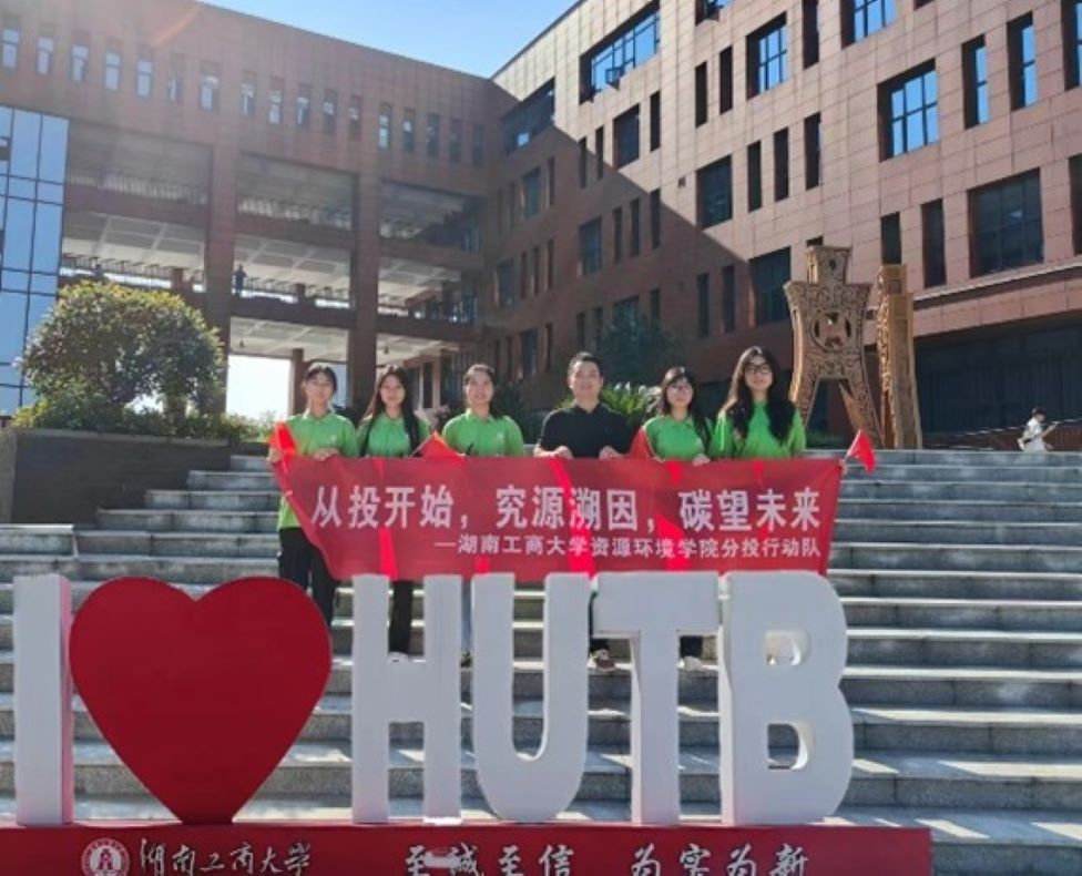 ��Ͷ�Єӡ������\�������ȫ朗l�������Gɫ�lչ�\��ƪ