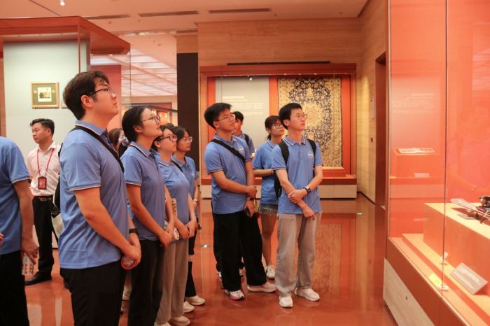 �ݿ�����֮Դ ���ഺ���֮־������У��������Դ���`�F�����_չ����������`