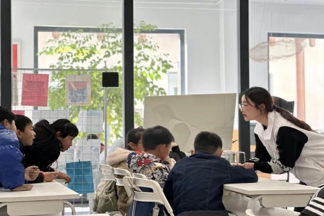 ɽ�|��W������ǭ�С�־Ը������_չ���Ї��v���L����ϵ����ɫ֧�̻��