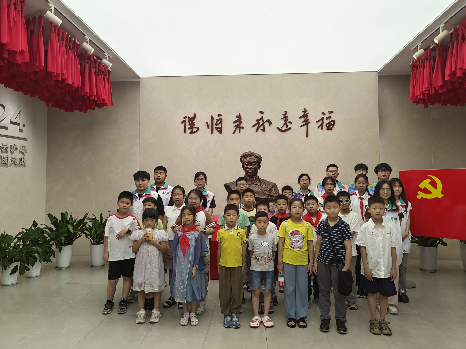 �]�������������ң������tɫ����