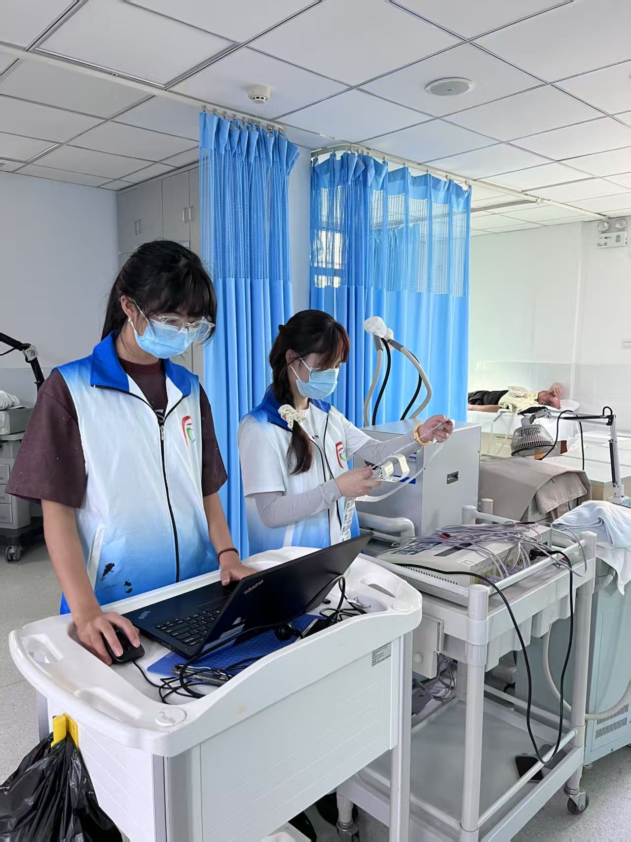 �t(y��)·��I(xi��n)����ů���