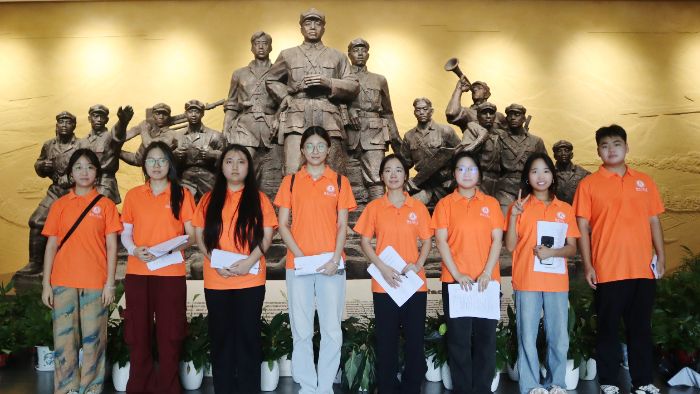 ���Ϲ��̴�W(xu��)�ഺ�g���(du��)�������x���� ����ƽ������