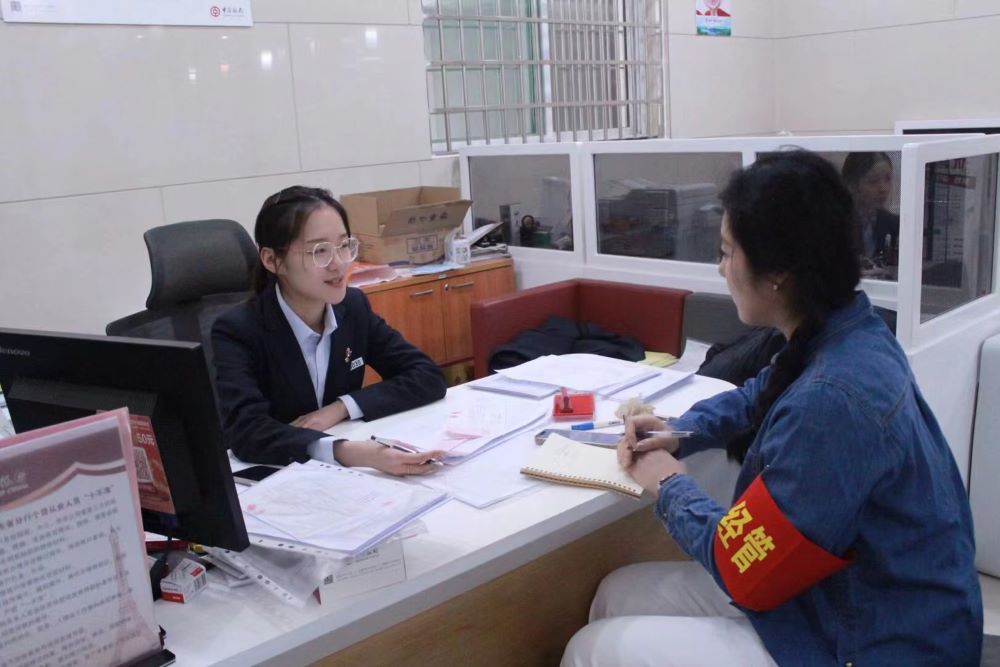 ���r�W���L���؍����������L�M�d���w