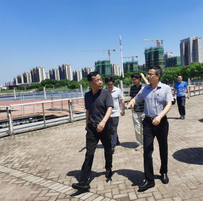 �Ӻ���W���oˮѲ�������`�У��ǻ�ˮ��չ�B���W�ƽ��憢��ƪ