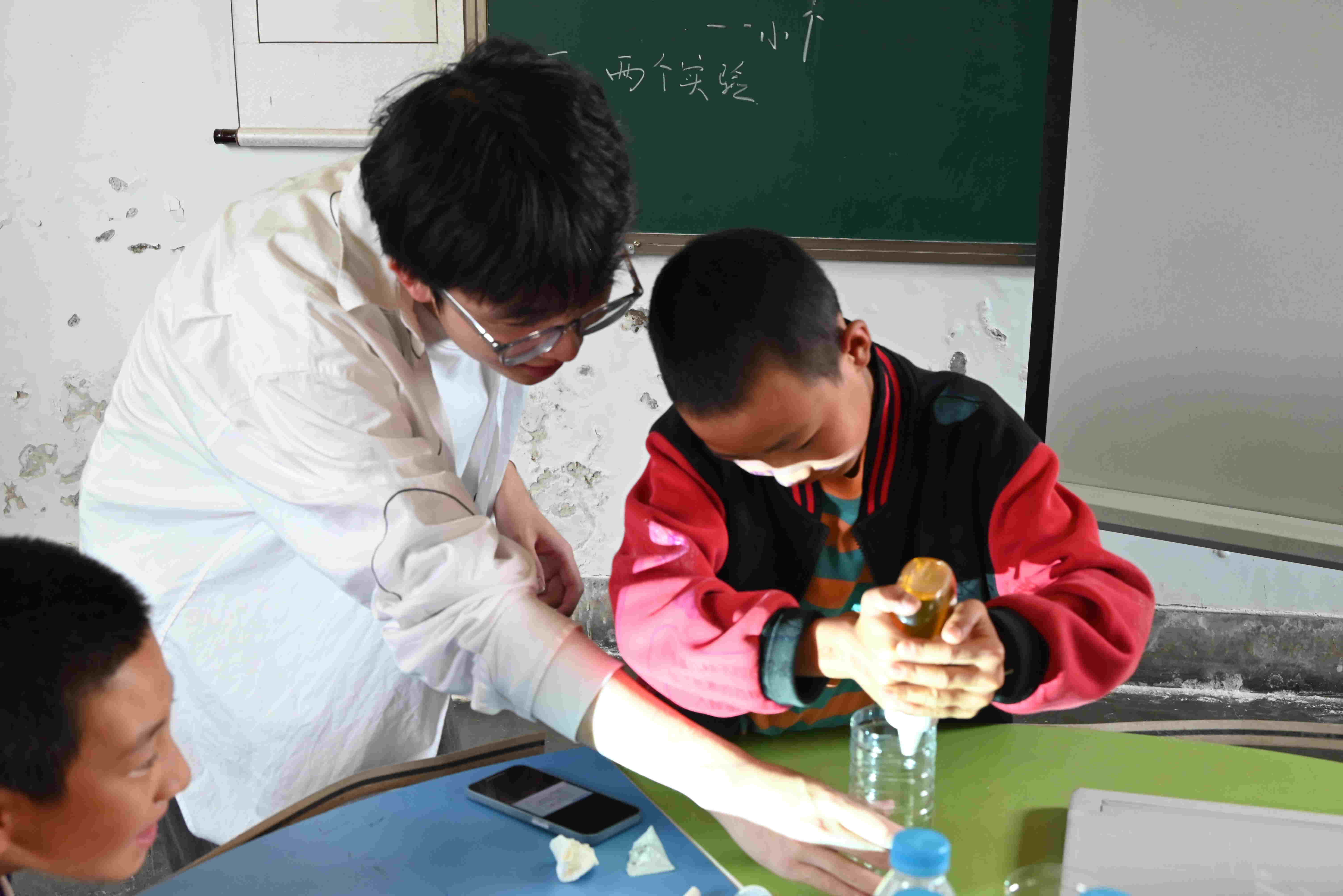 �����ֹ����ǻۣ��������Z��(r��n)����