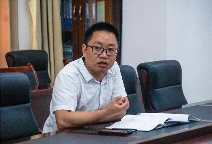 ������s���ƶ�ľ�l(xi��ng)��ΡΡ�����ƺ�韣��ƶ˴�ľɽɫ��