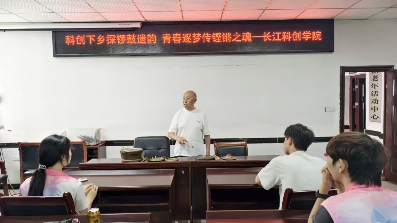 �Ƅ����l̽茹��z퍣��ഺ������H�I֮��