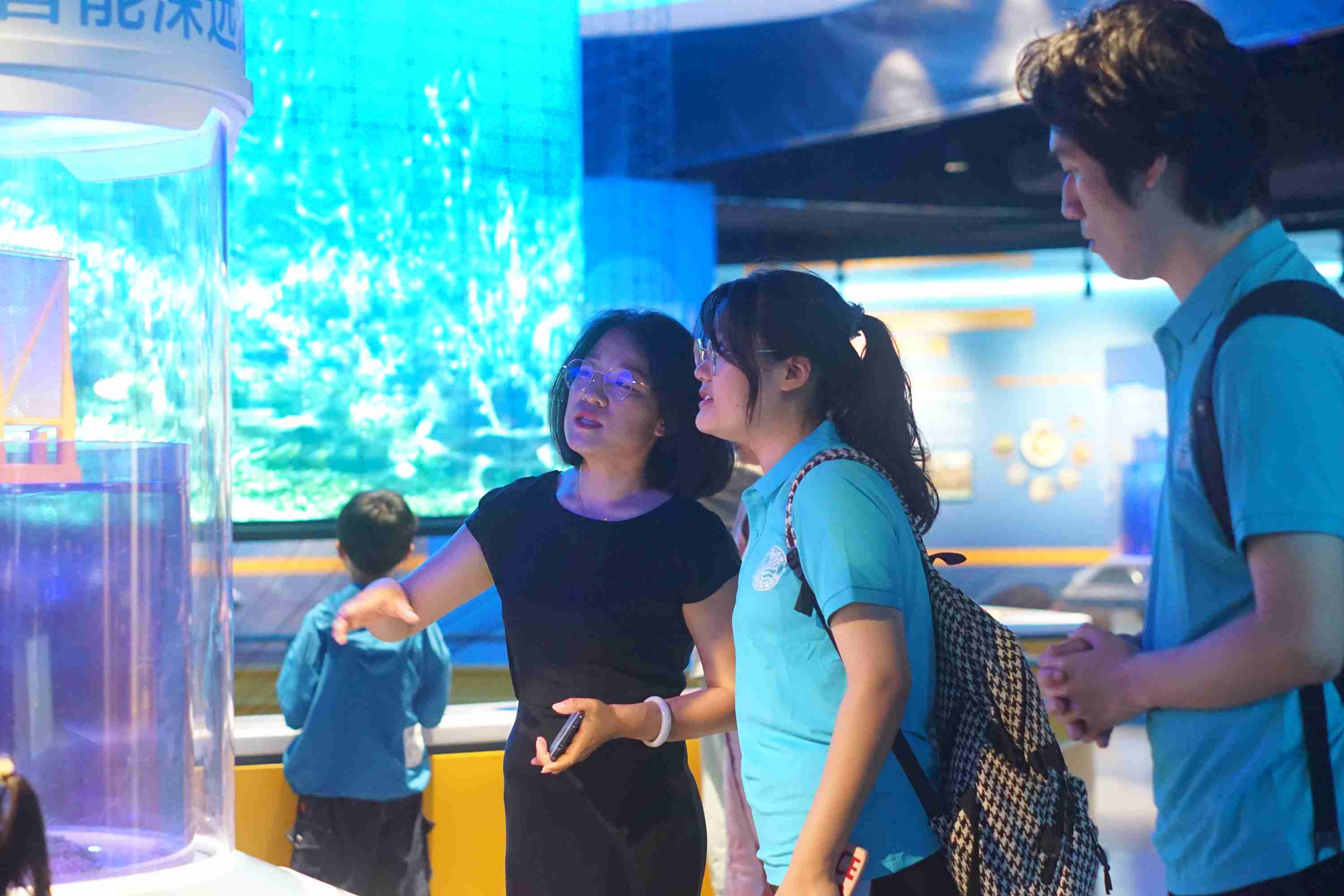 ɽ�|��W���������{ɫ�����{�ЈF�ڜ�����ʎ�_չ�{�л��