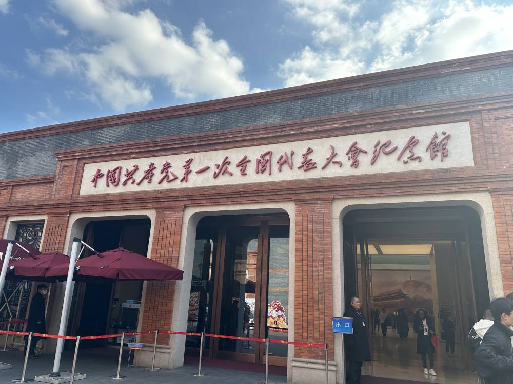 ׷��һ���ַ�tɫ���}����푕r���^�M����