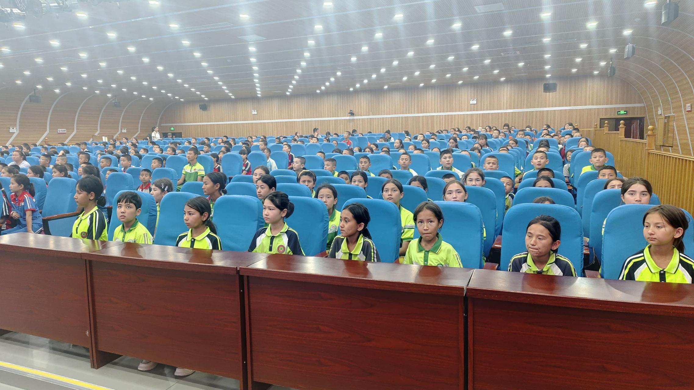 ���ա�ʳ���̣��o(h��)�����L(zh��ng)������(k��)������������ʾ���ԾC�ό�(sh��)�`�����_(k��i)չ������ʳƷ��ȫ�����Є�(d��ng)