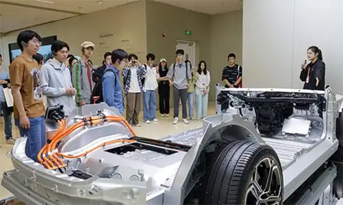 ���������W�_չ����������`���